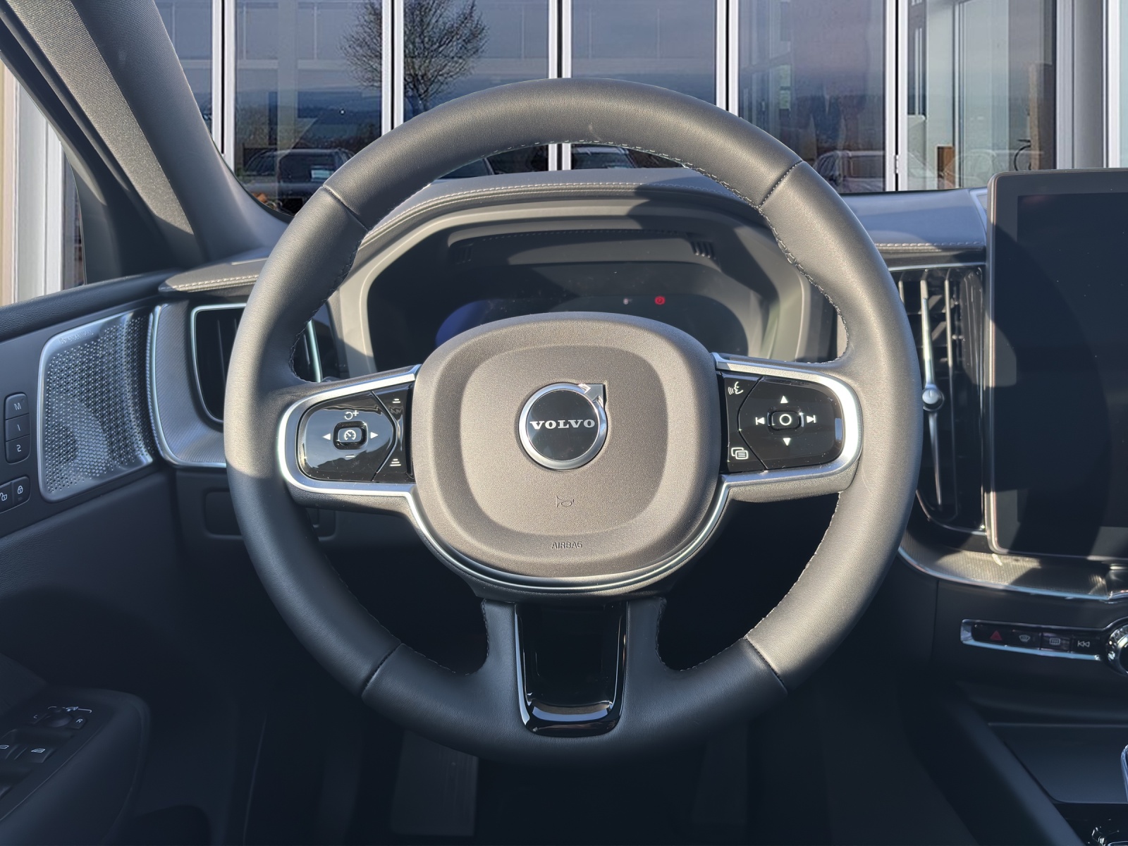VOLVO XC60 2.0 T8 TE Polestar eAWD-image-11
