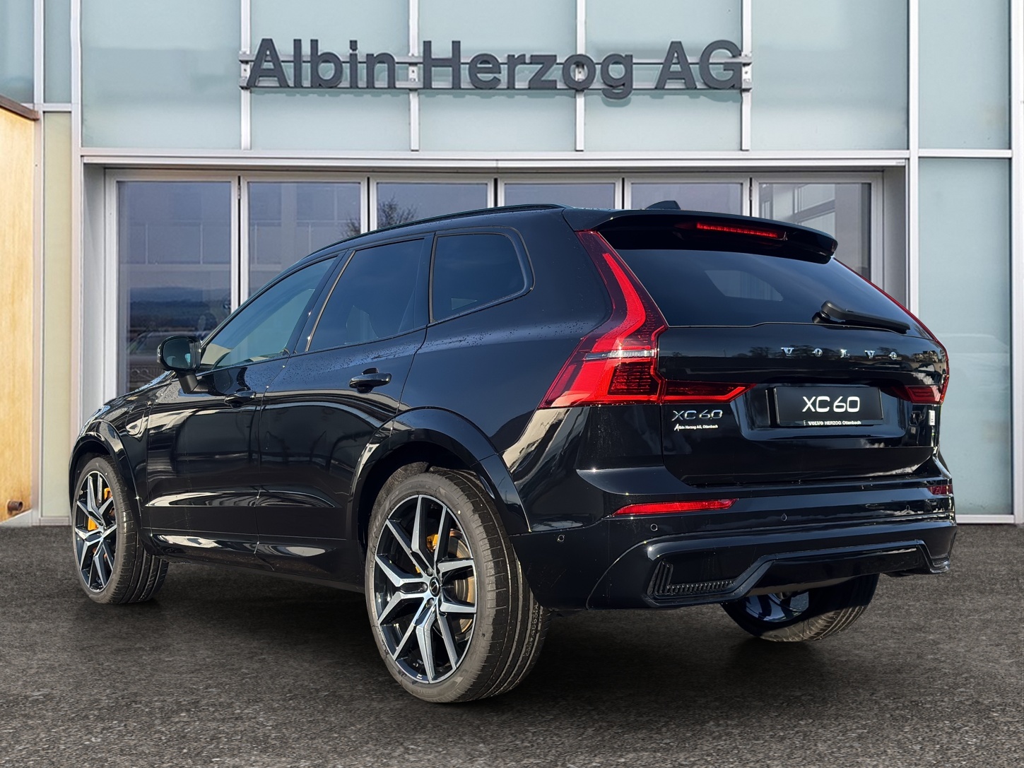 VOLVO XC60 2.0 T8 TE Polestar eAWD-image-2