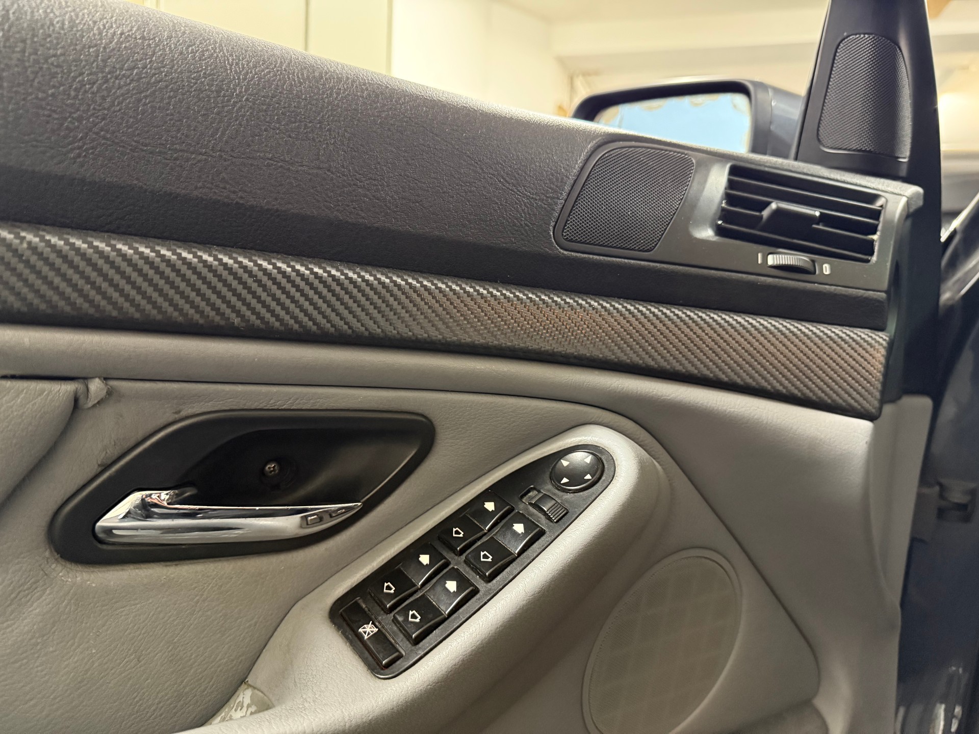 BMW 520i-image-14