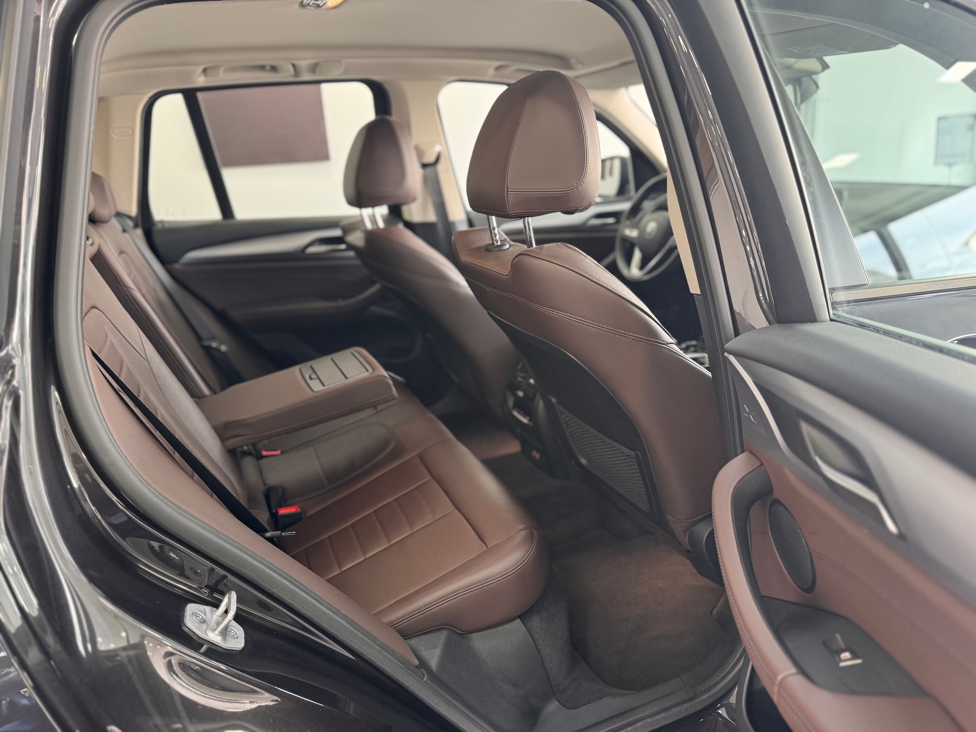 BMW X3 xDrive 48V 20d Steptronic *Leder Vernasca Braun / Live Cockpit / Apple Carplay / Akustikglas*-image-9