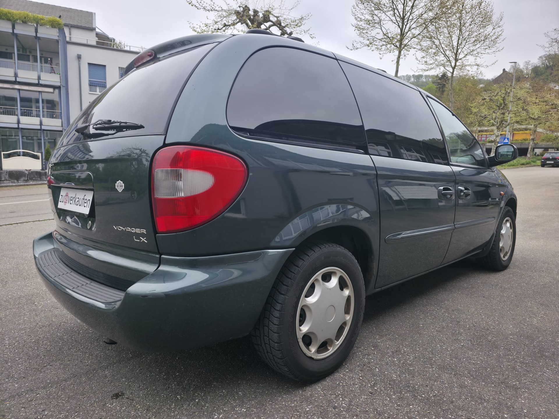 CHRYSLER Voyager 3.3 LX-image-3
