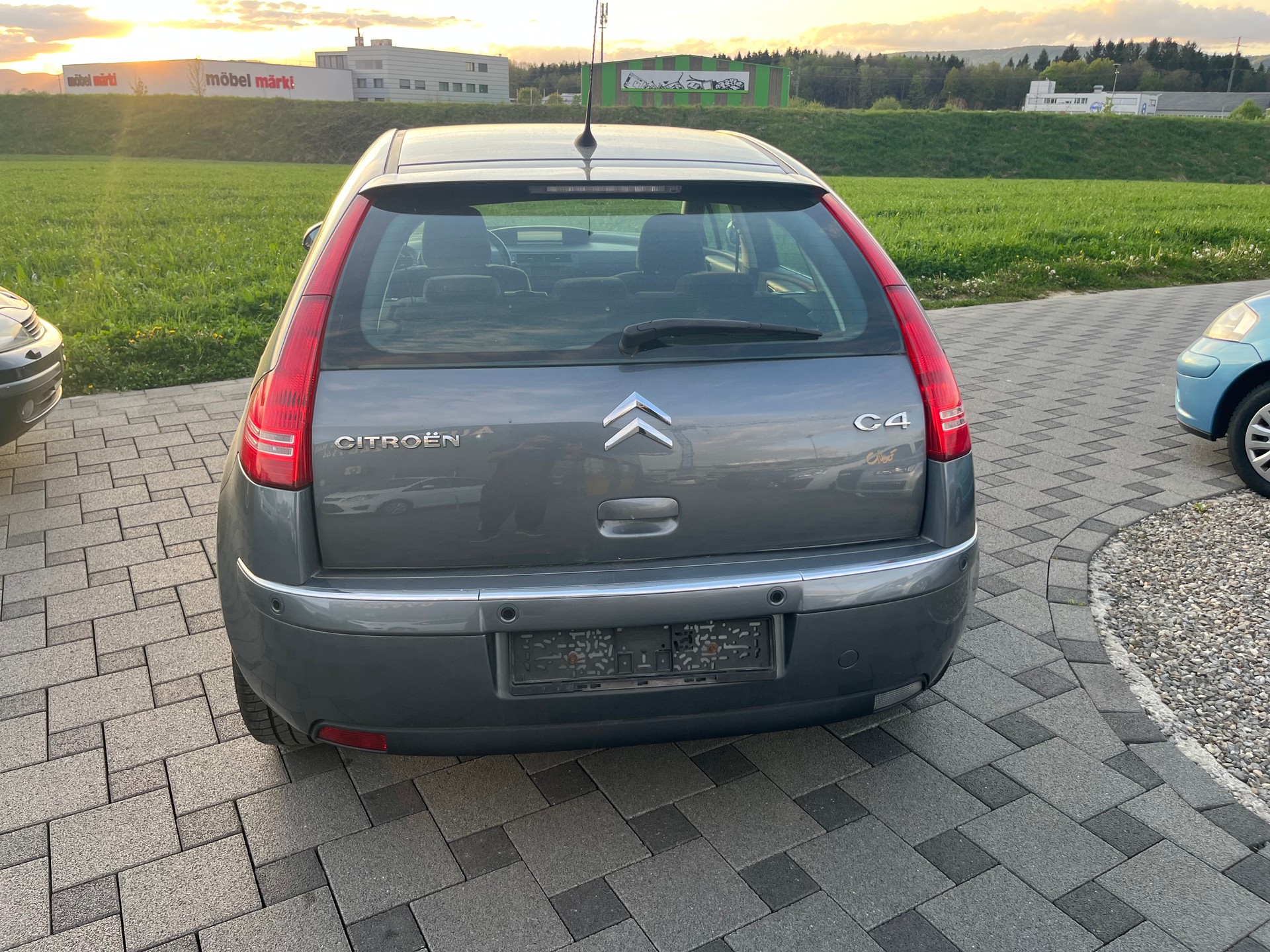 CITROEN C4 Berline 2.0 16V HDi Exclusive Automatic-image-7
