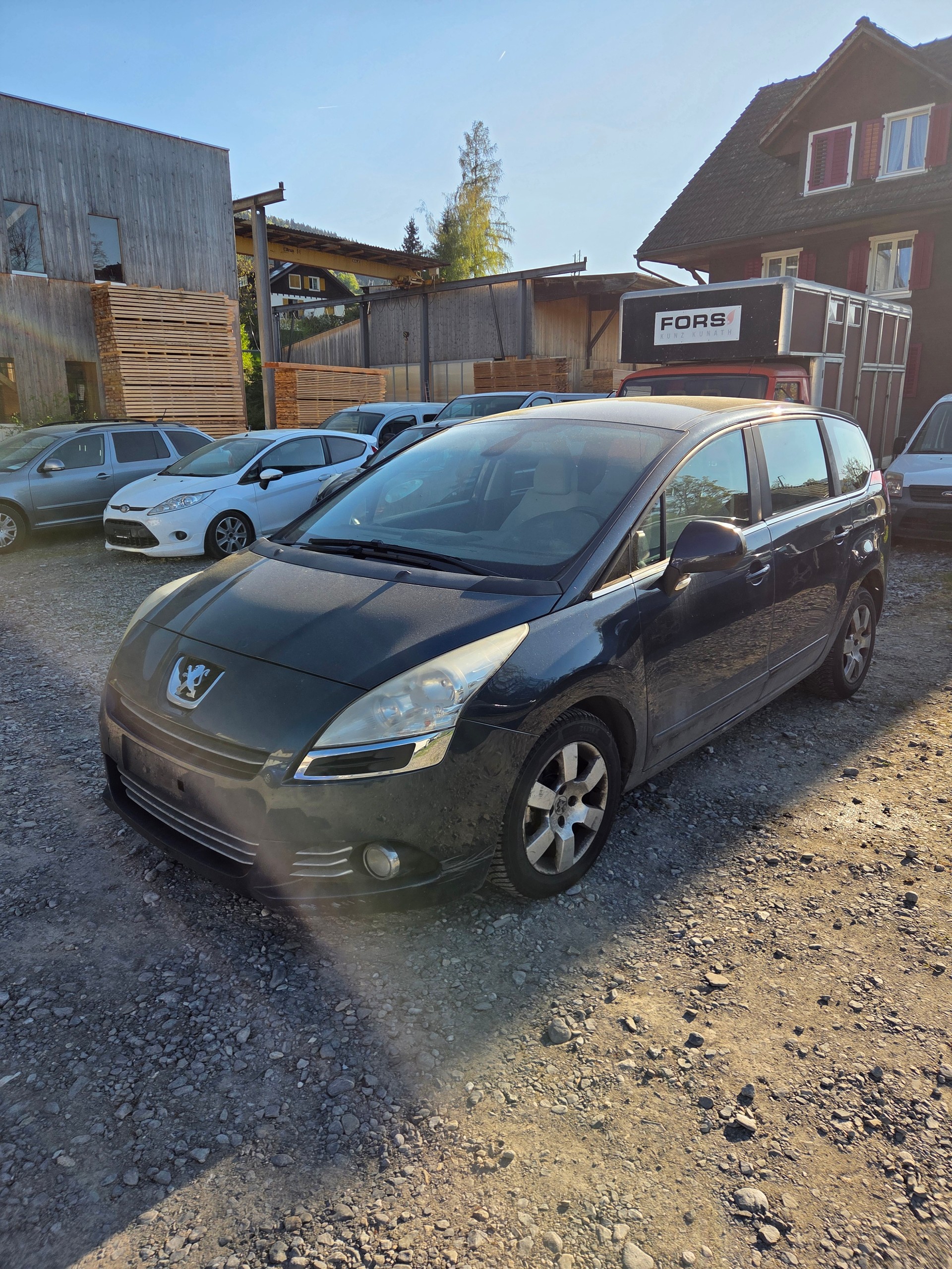 PEUGEOT 5008 2.0 HDI Sport