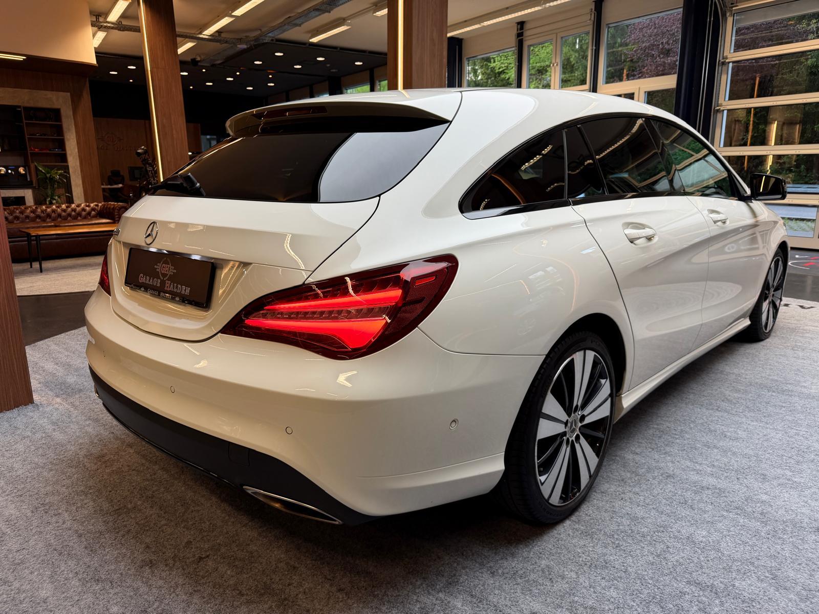 MERCEDES-BENZ CLA 200 Urban Shooting Brake-image-7