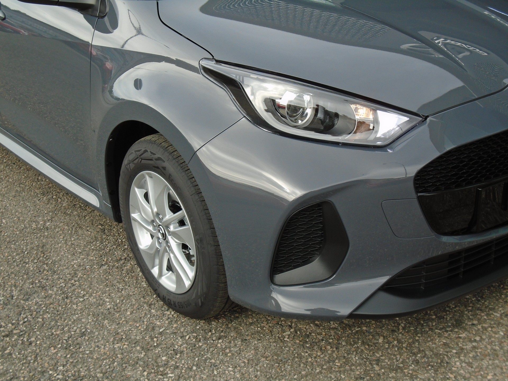 MAZDA 2 Hybrid Centre-Line-image-2