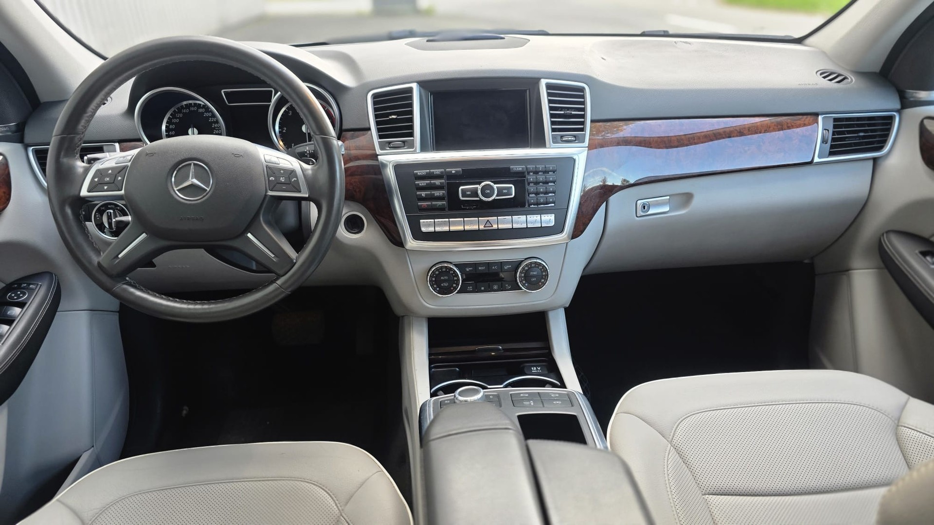 MERCEDES-BENZ ML 350 BlueTEC Executive 4Matic 7G-Tronic-image-13