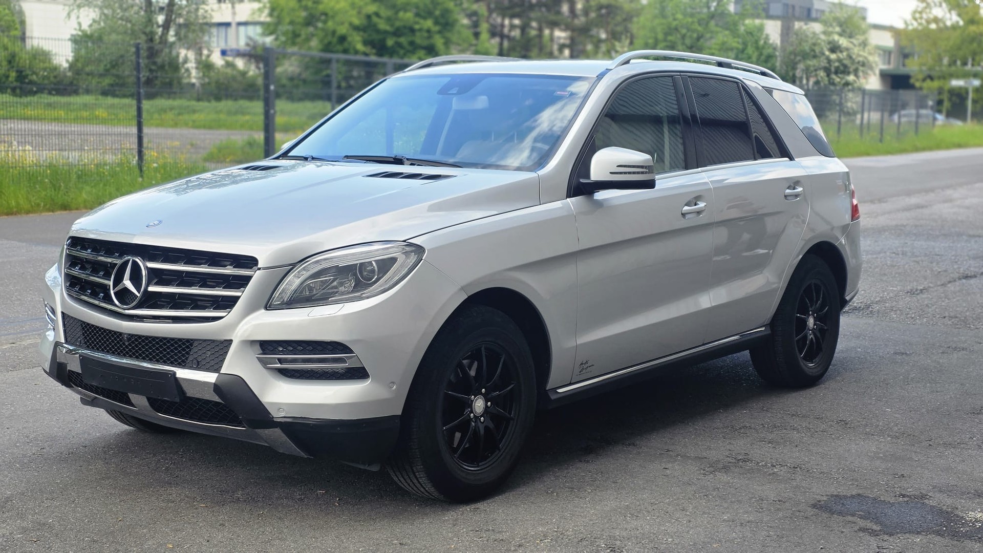 MERCEDES-BENZ ML 350 BlueTEC Executive 4Matic 7G-Tronic-image-2