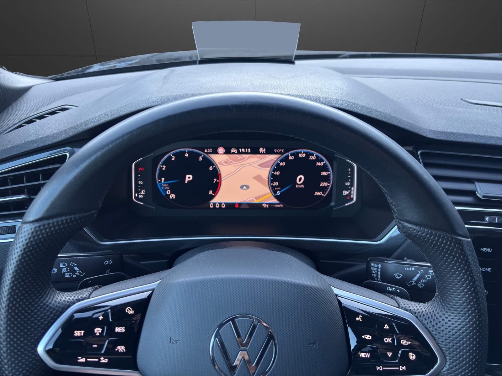 VW Tiguan 2.0TSI R-Line 4Motion DSG-image-5