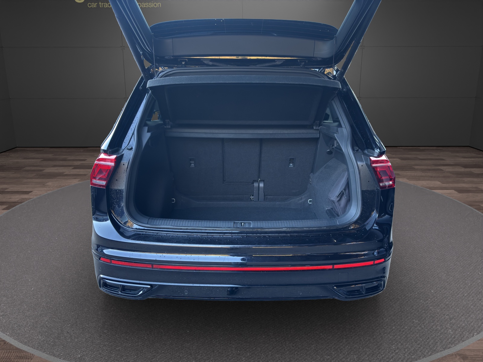VW Tiguan 2.0TSI R-Line 4Motion DSG-image-11