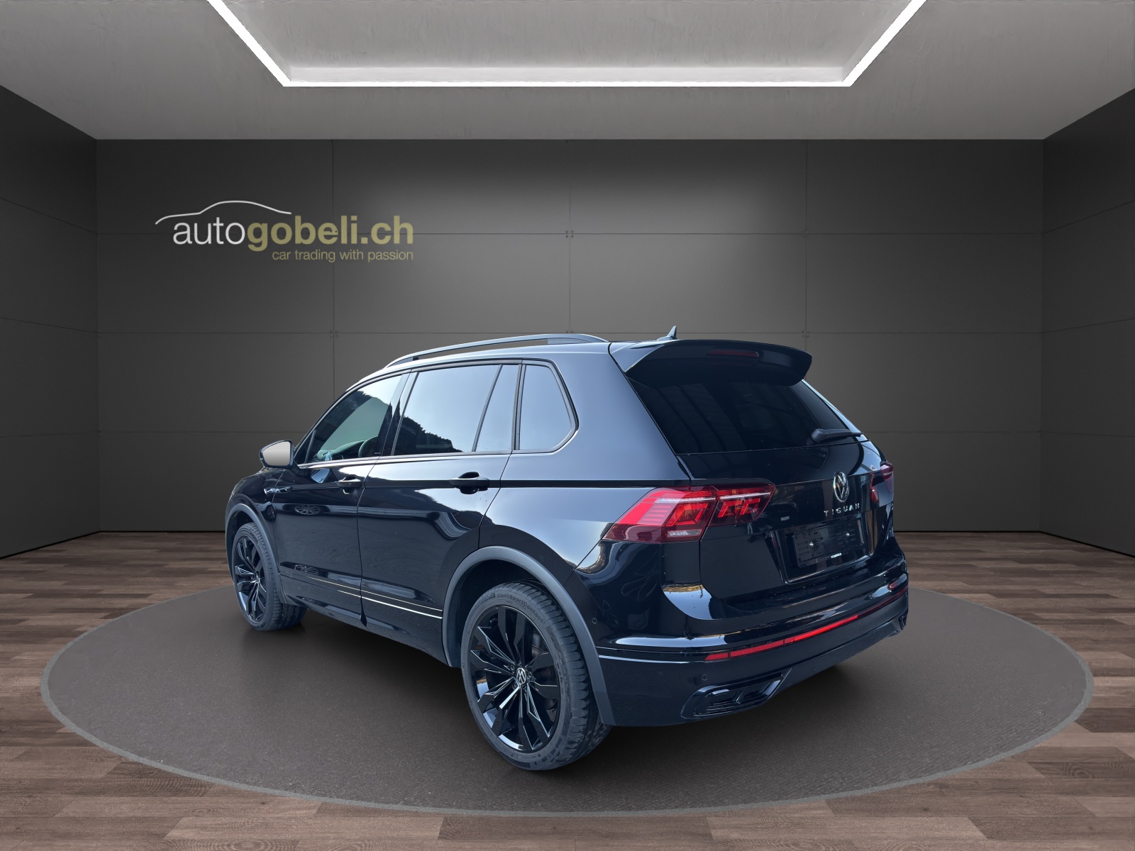 VW Tiguan 2.0TSI R-Line 4Motion DSG-image-1