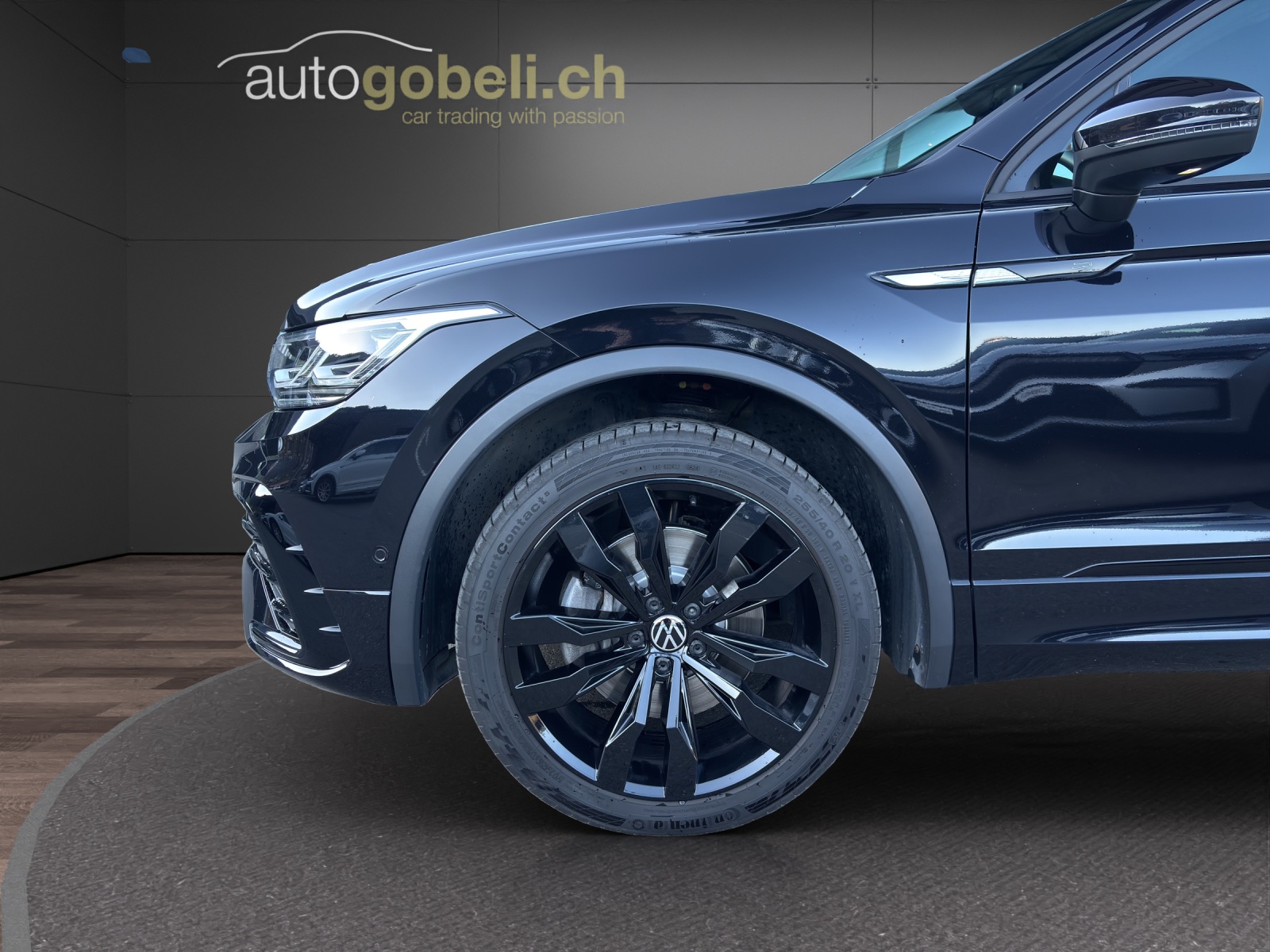 VW Tiguan 2.0TSI R-Line 4Motion DSG-image-12