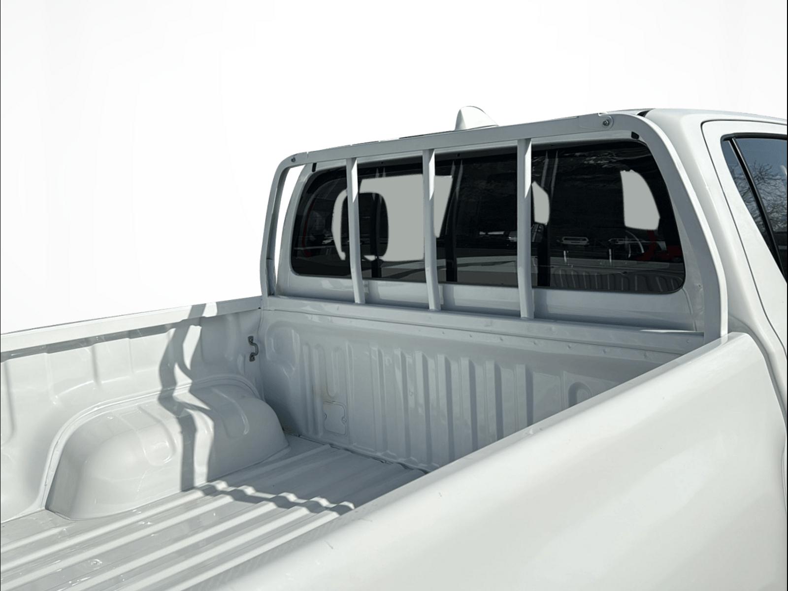 TOYOTA Hilux Double Cab.-Pick-up 2.4 D-4D 150 Comfort-image-8