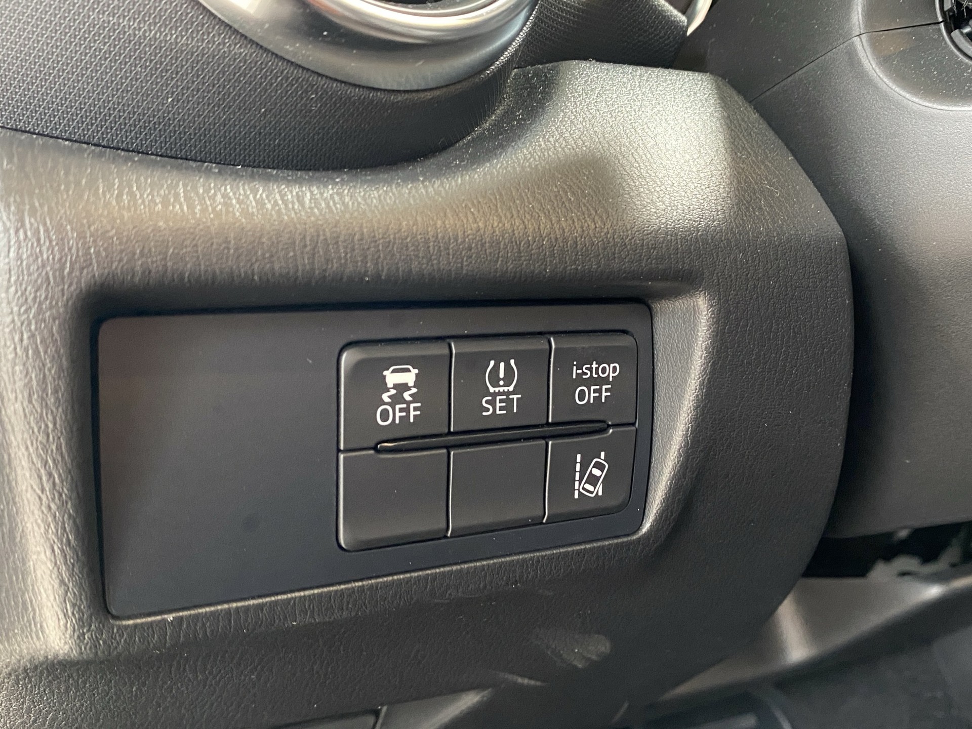 MAZDA MX-5 SKYACTIV-G 160 Revolution-image-15