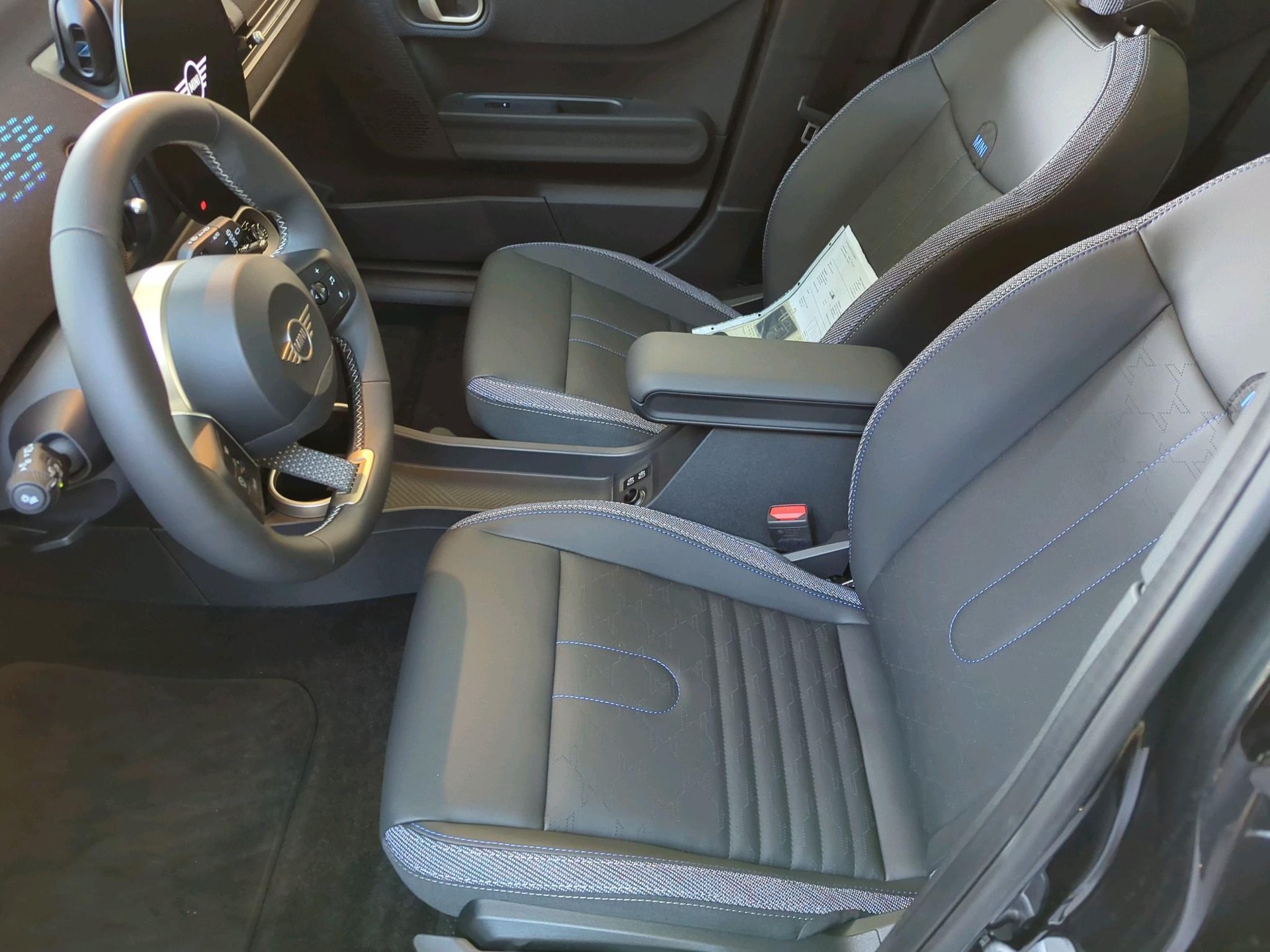 MINI Cooper 5 door C-image-13