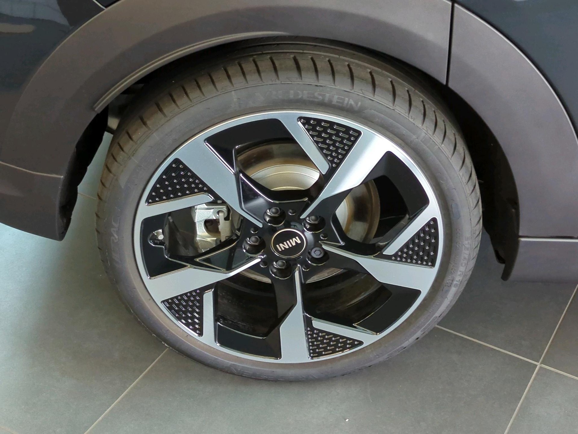 MINI Cooper 5 door C-image-8
