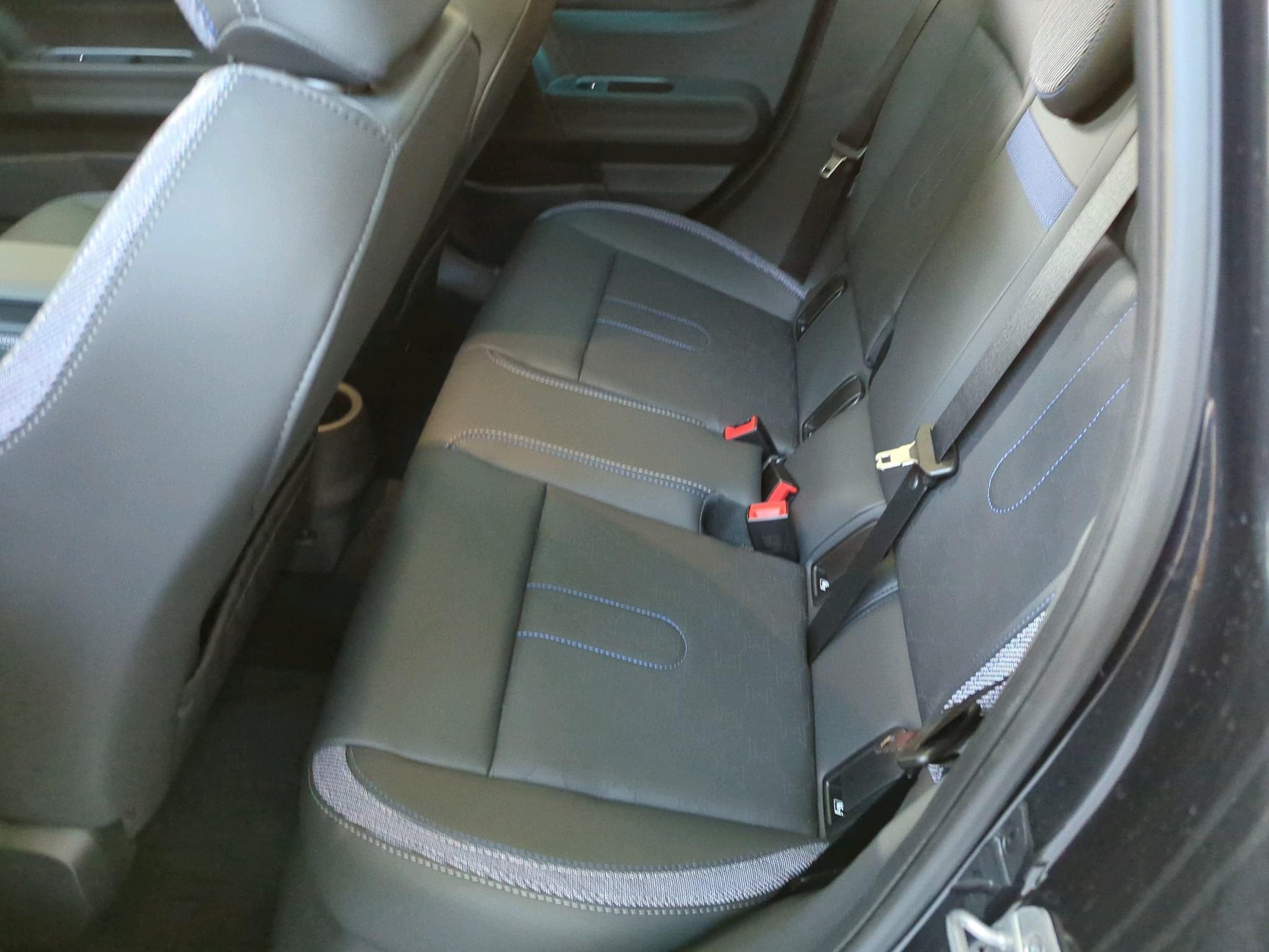 MINI Cooper 5 door C-image-16