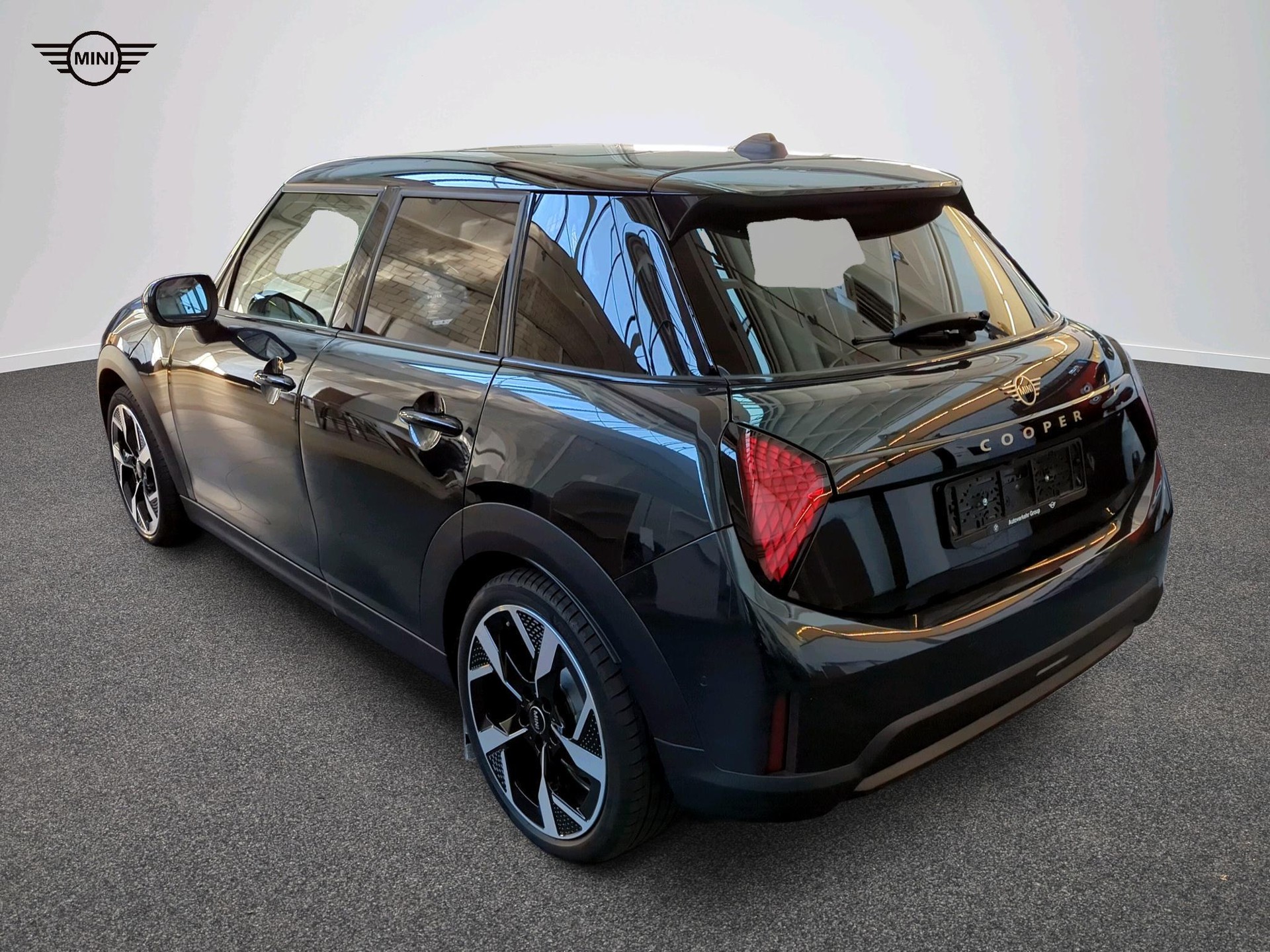 MINI Cooper 5 door C-image-3