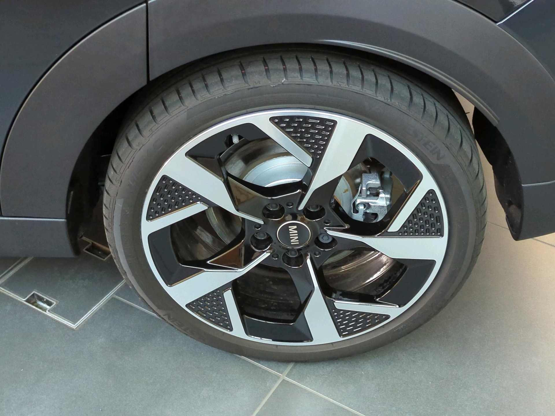 MINI Cooper 5 door C-image-7