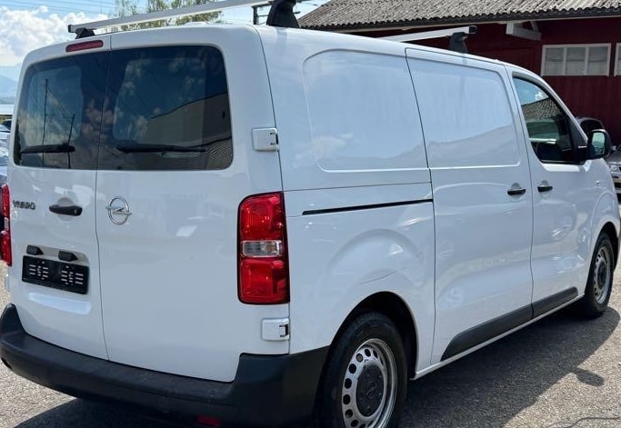 OPEL Vivaro Cargo 1.5 D Essentia s/s M-image-3