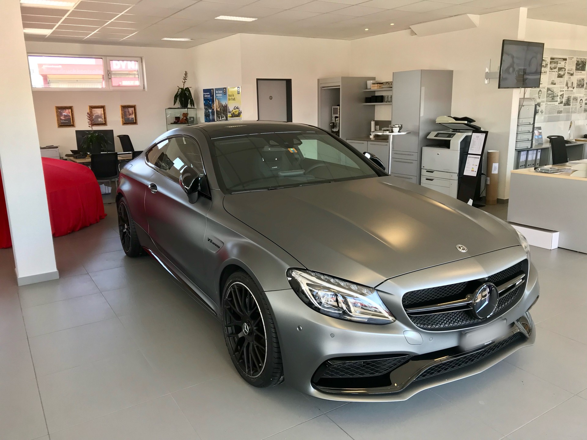 MERCEDES-BENZ C 63 AMG-image-1
