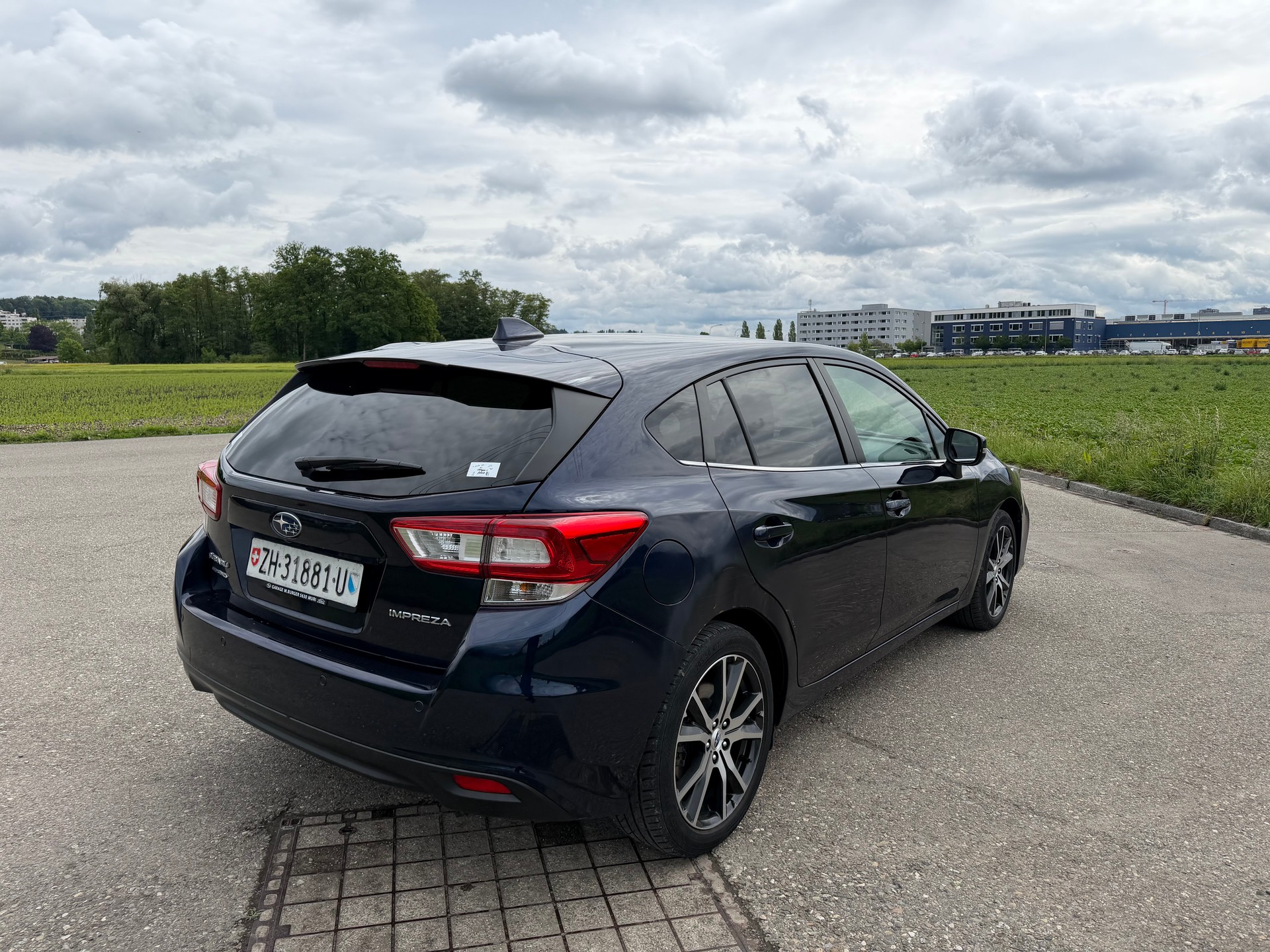 SUBARU Impreza 2.0 Luxury AWD Lineartronic-image-5