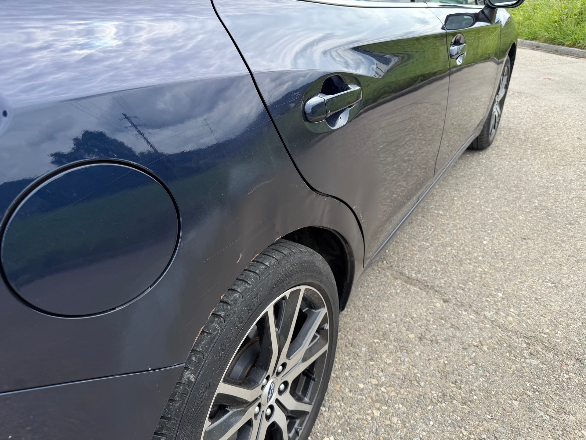 SUBARU Impreza 2.0 Luxury AWD Lineartronic-image-18