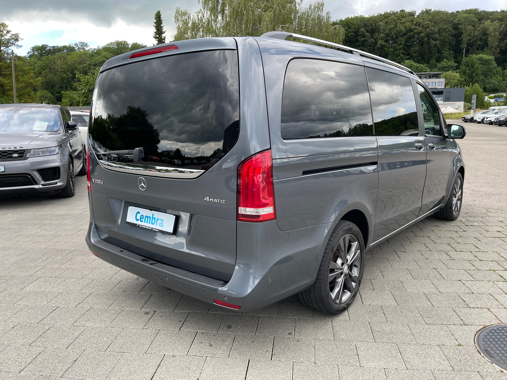 MERCEDES-BENZ V 250 d lang 4Matic 7G-Tronic-image-3