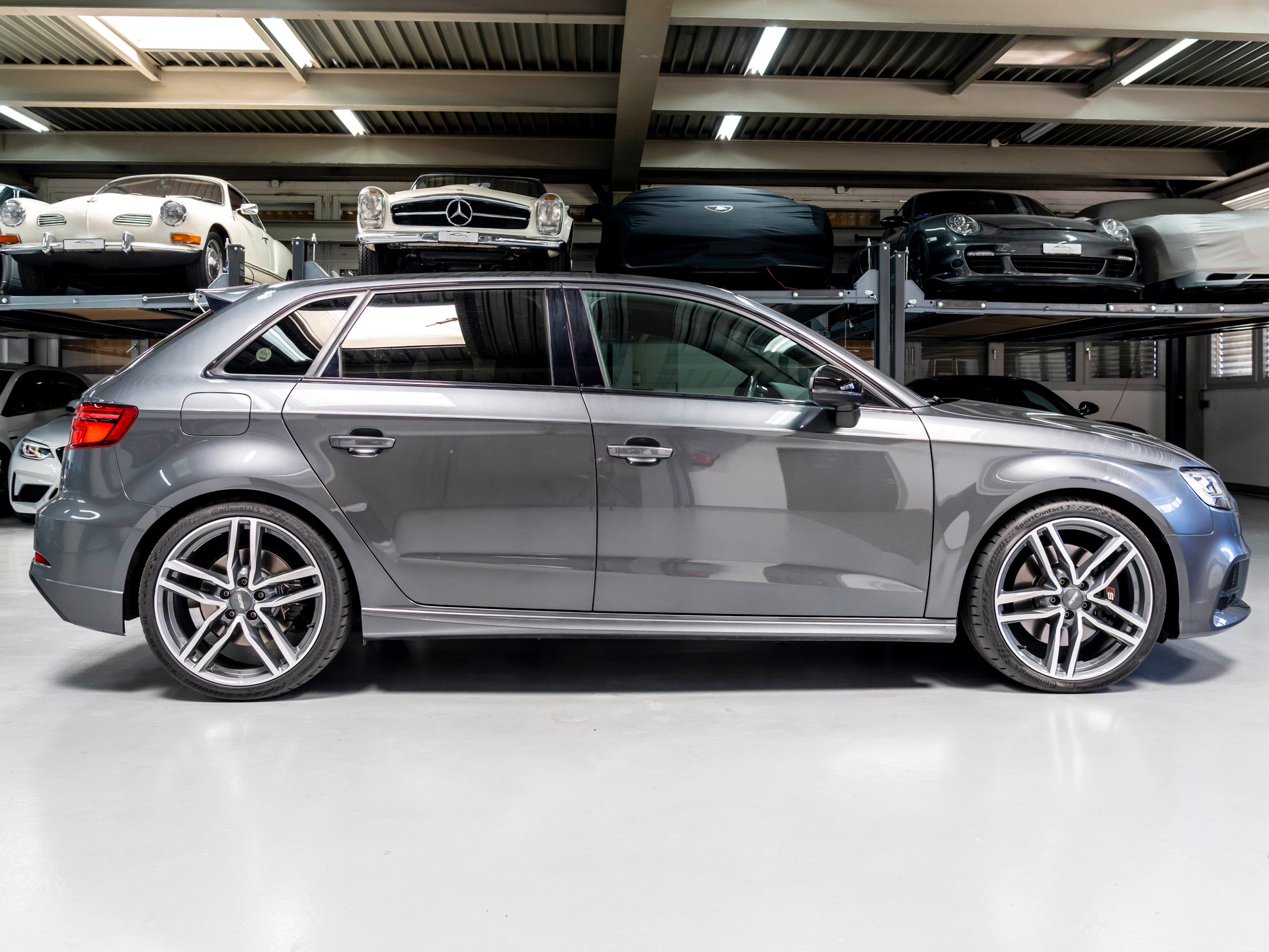 AUDI S3 Sportback 2.0 TFSI quattro S-tronic-image-7
