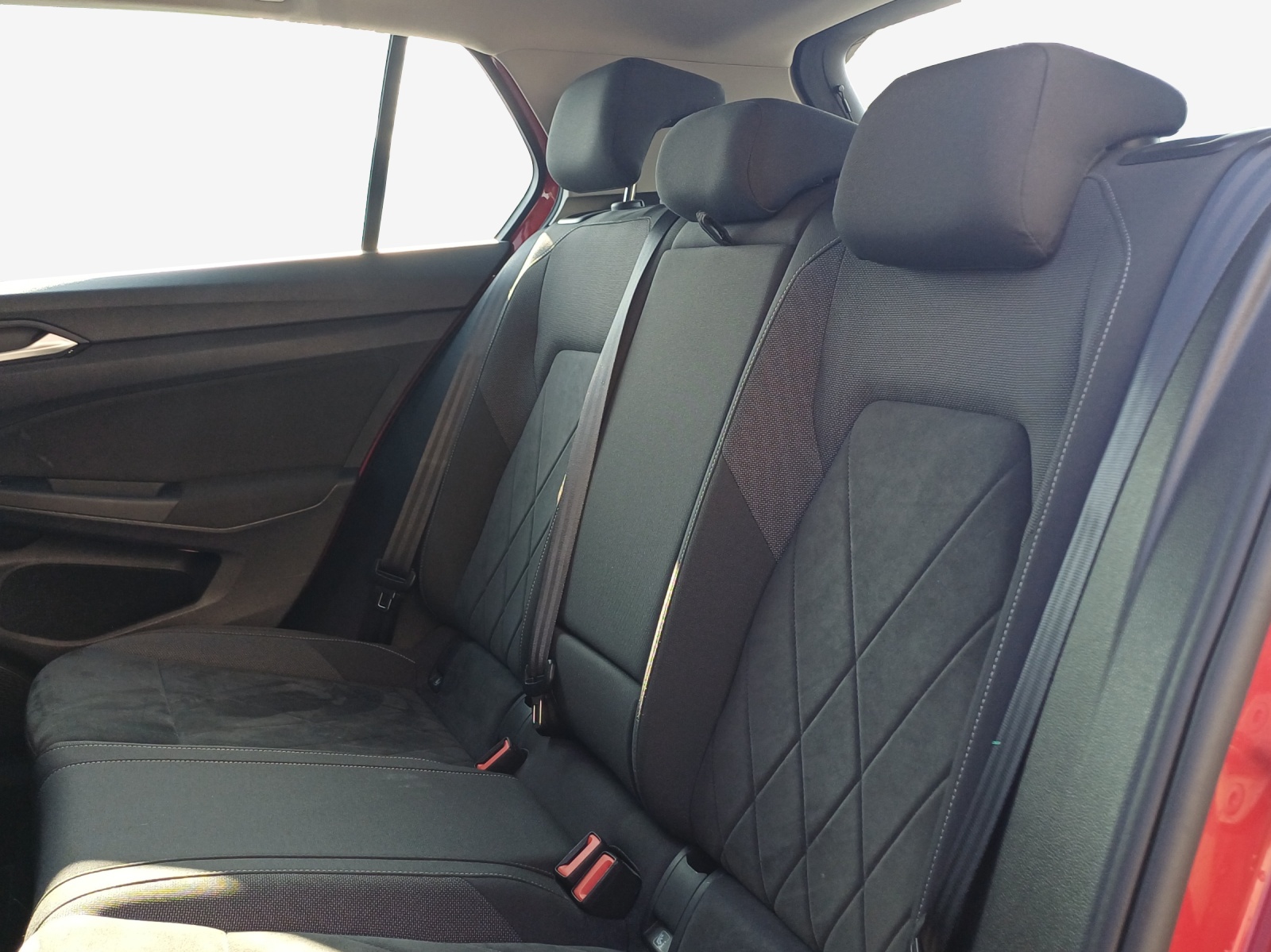 VW Golf 2.0 TSI Style DSG 4 Motion-image-11