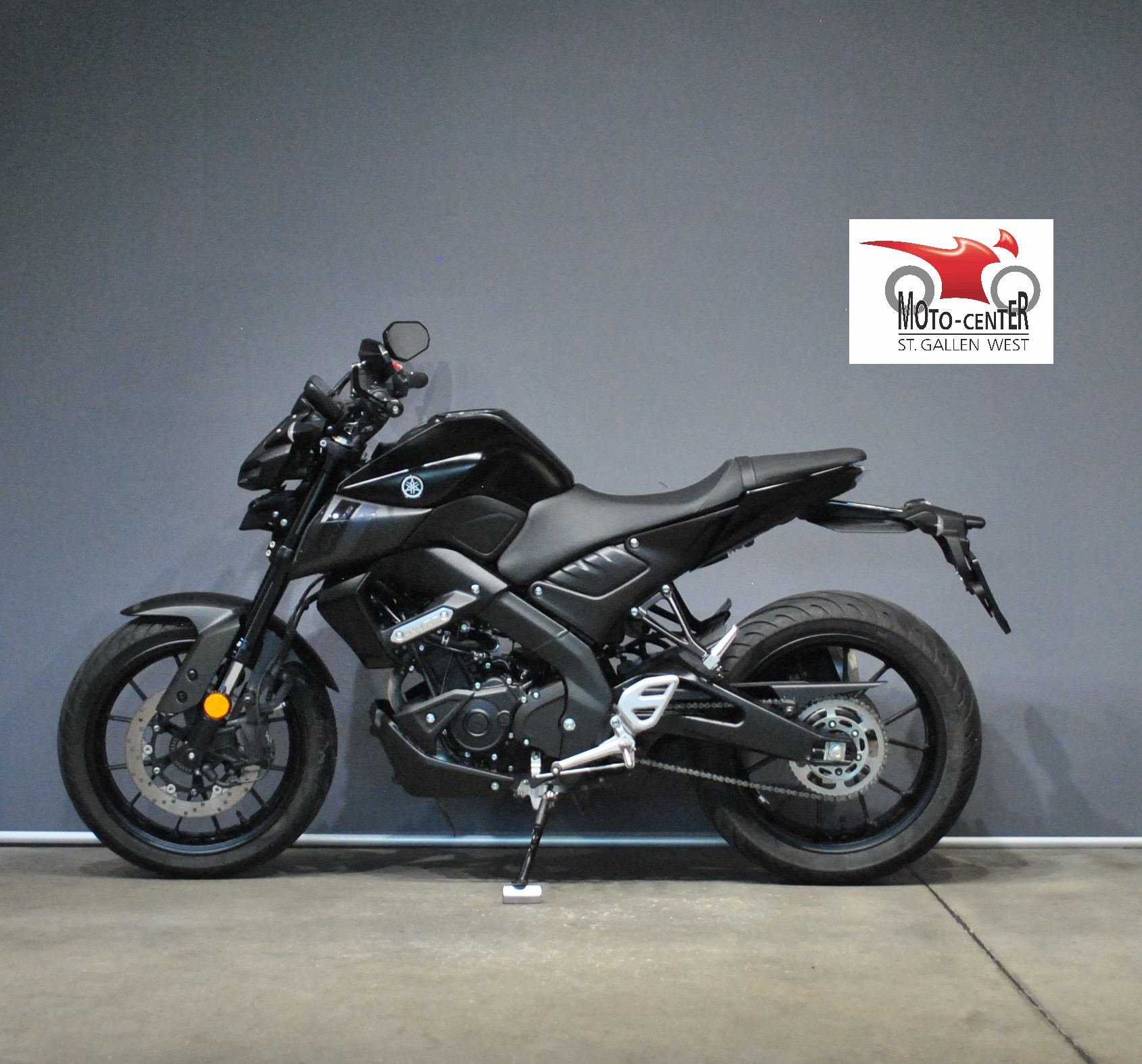 YAMAHA MT-125 ABS-showroom-element-2