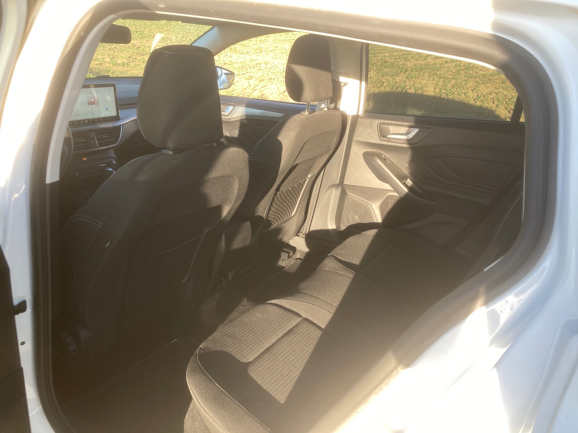 FORD Focus 1.0 MHEV Titanium X Automat-image-7