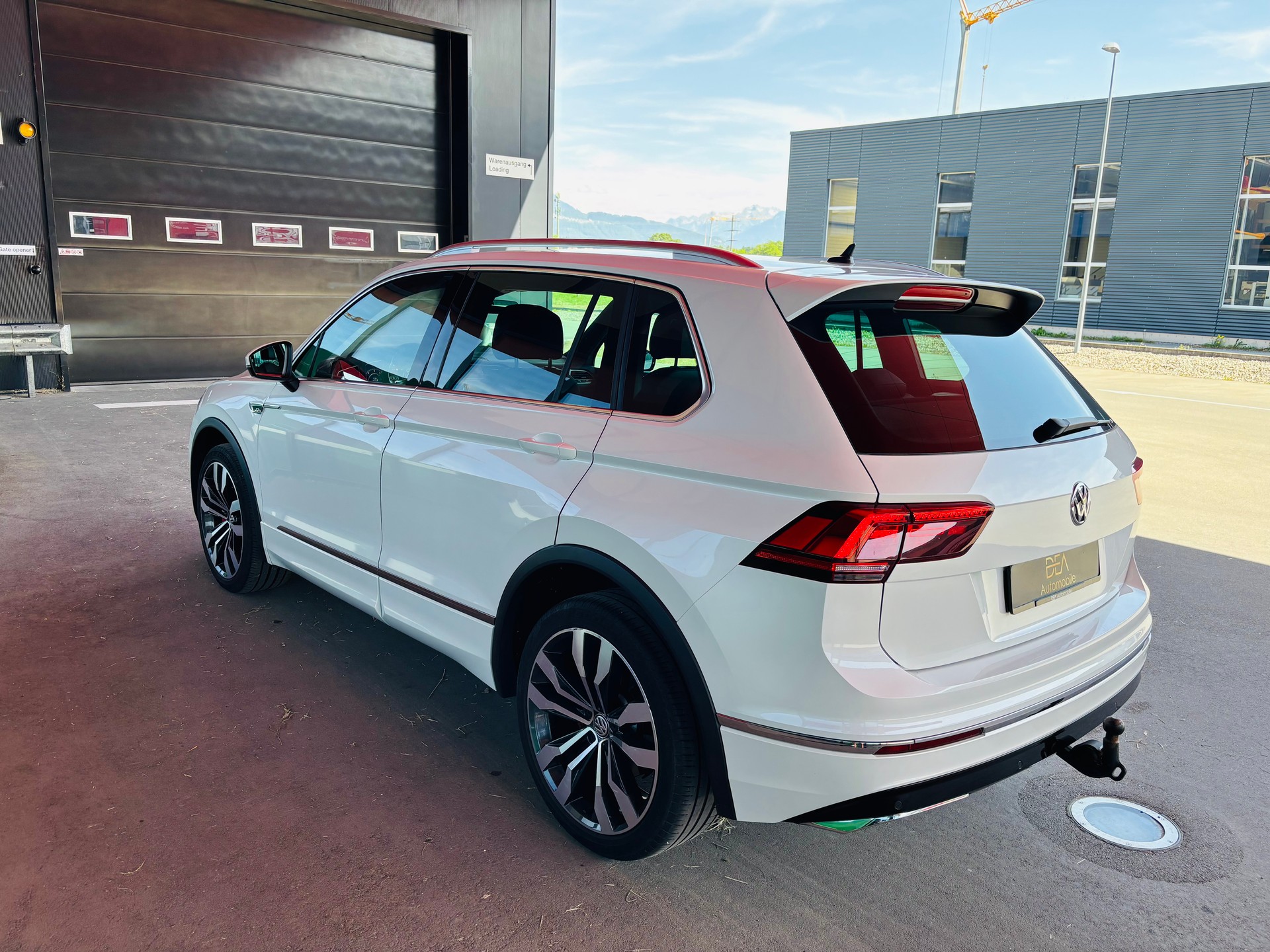 VW Tiguan 2.0 TDI SCR Highline 4Motion DSG-image-3