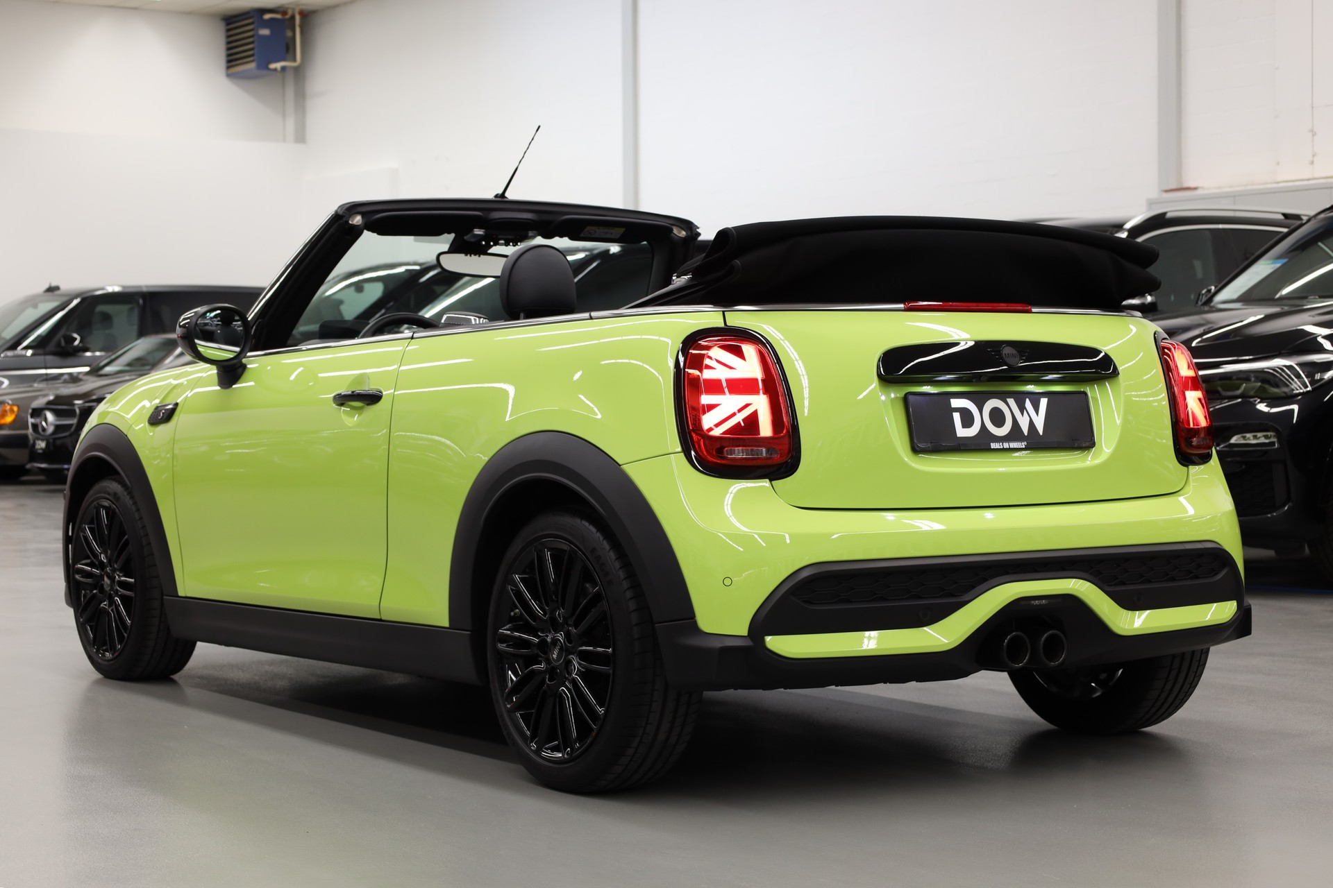 MINI Cabrio F57 2.0i Cooper S SDKG-image-12