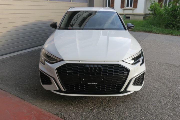 AUDI A3 Sportback 40 TFSI S line quattro S-tronic-image-1