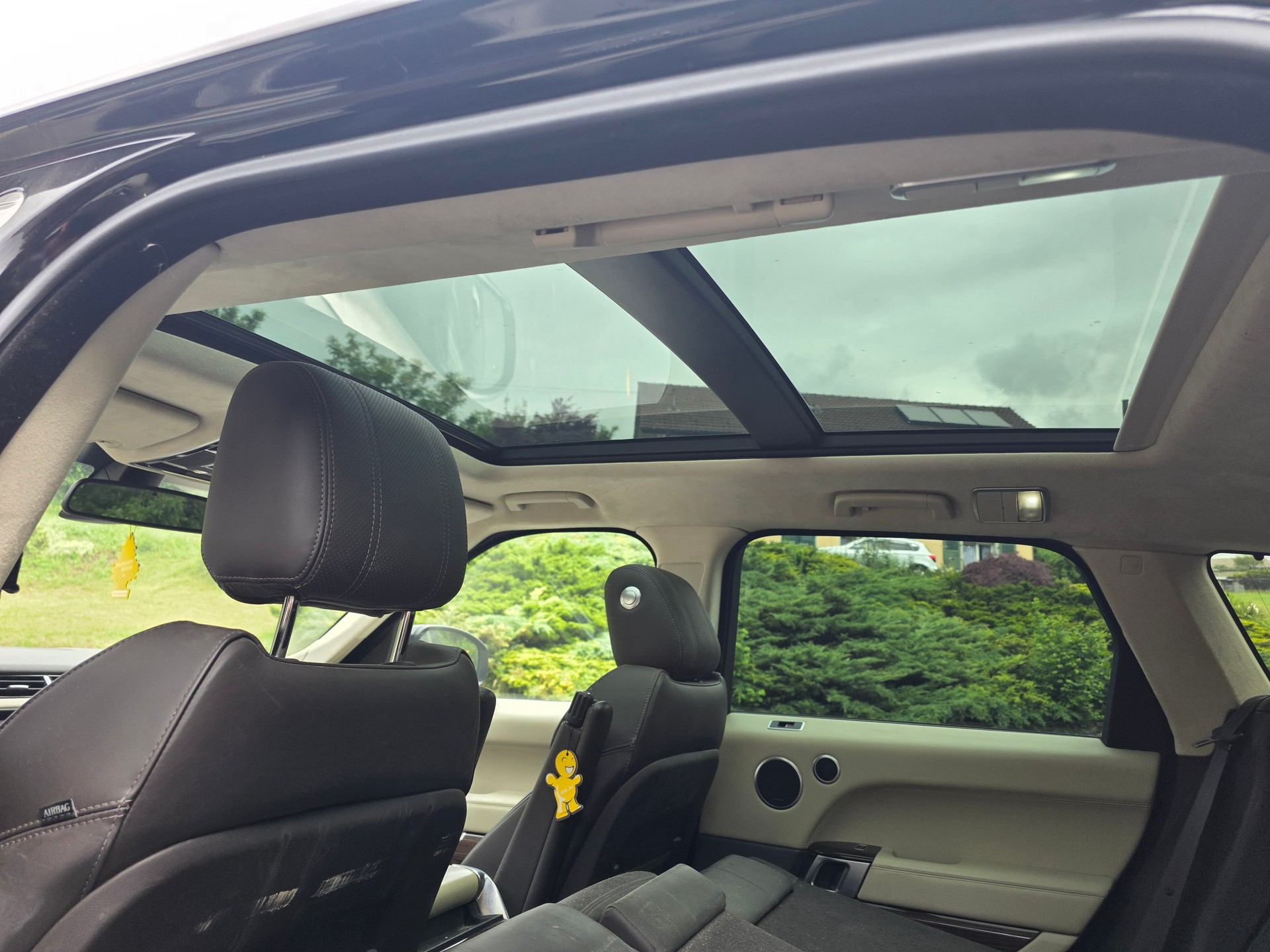 LAND ROVER Range Rover Sport 3.0 SDV6 Hybrid HSE Dynamic Aut.-image-9