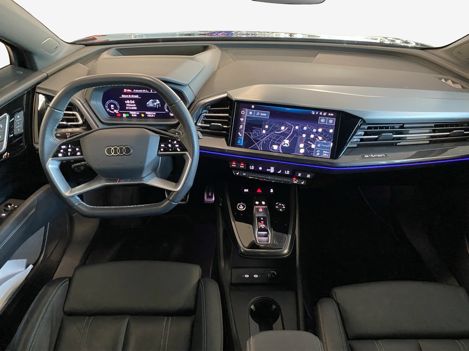 AUDI Q4 e-tron 40-image-9