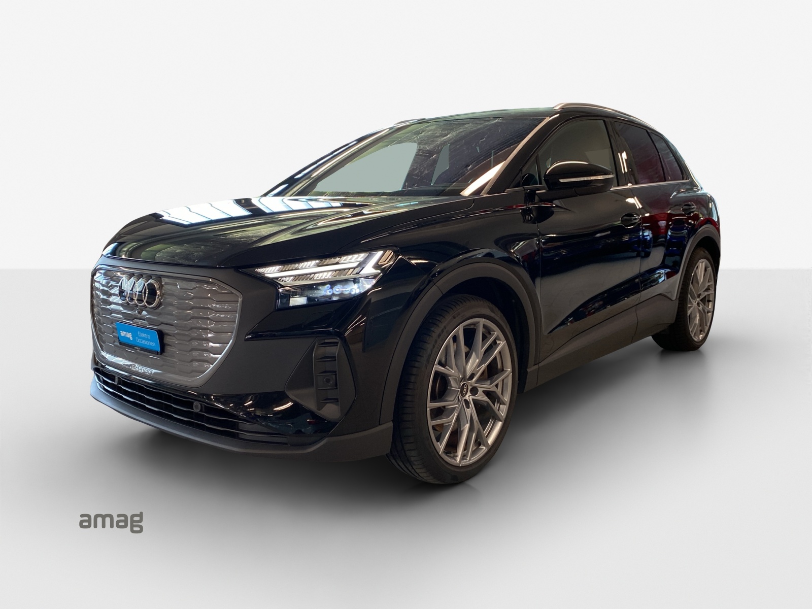 AUDI Q4 e-tron 40-image-0