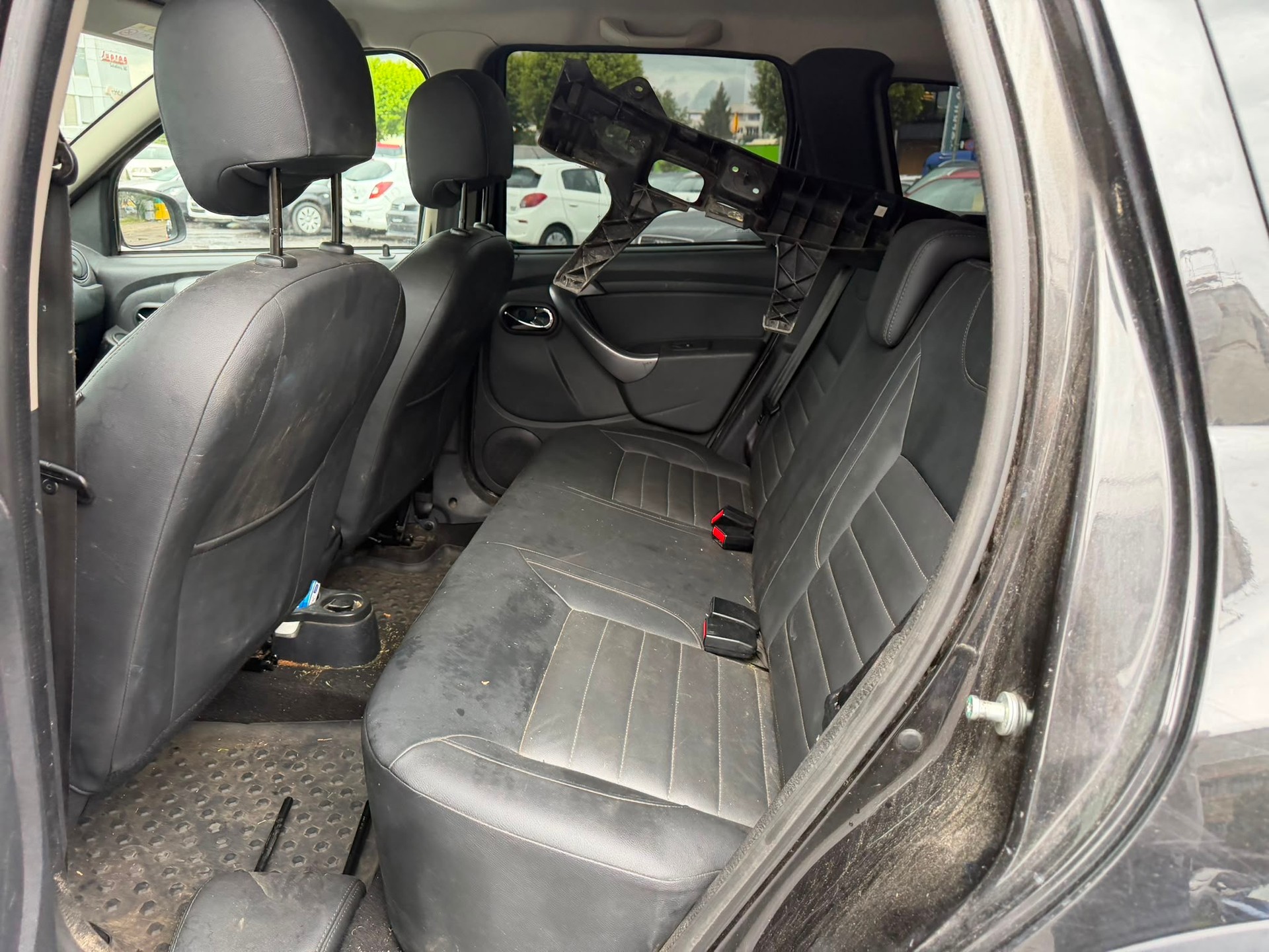 DACIA Duster 1.2 T Privilège 4x4-image-10