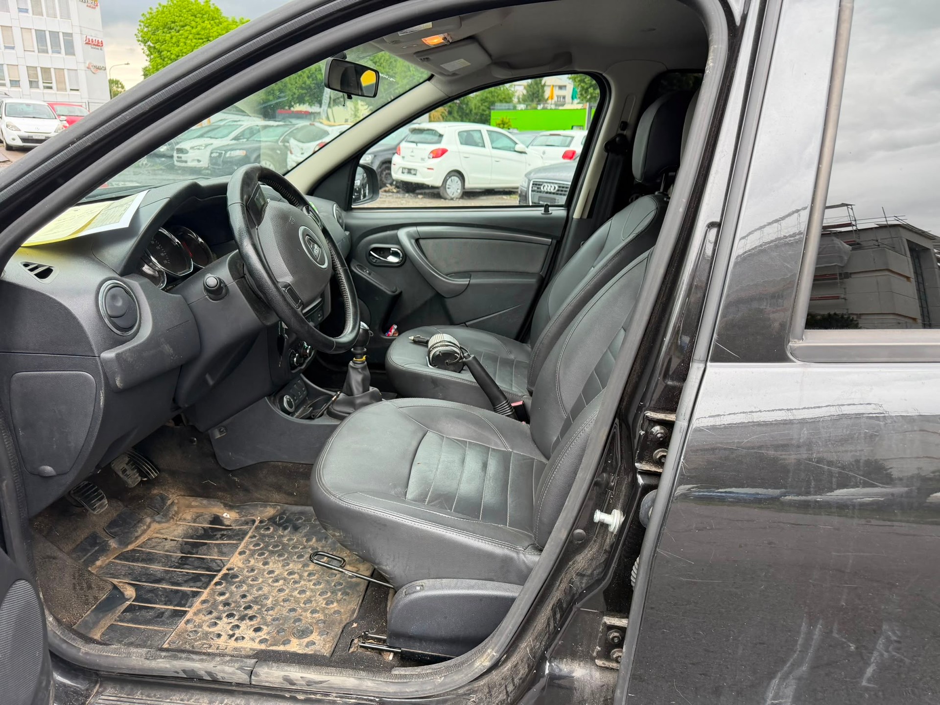DACIA Duster 1.2 T Privilège 4x4-image-11