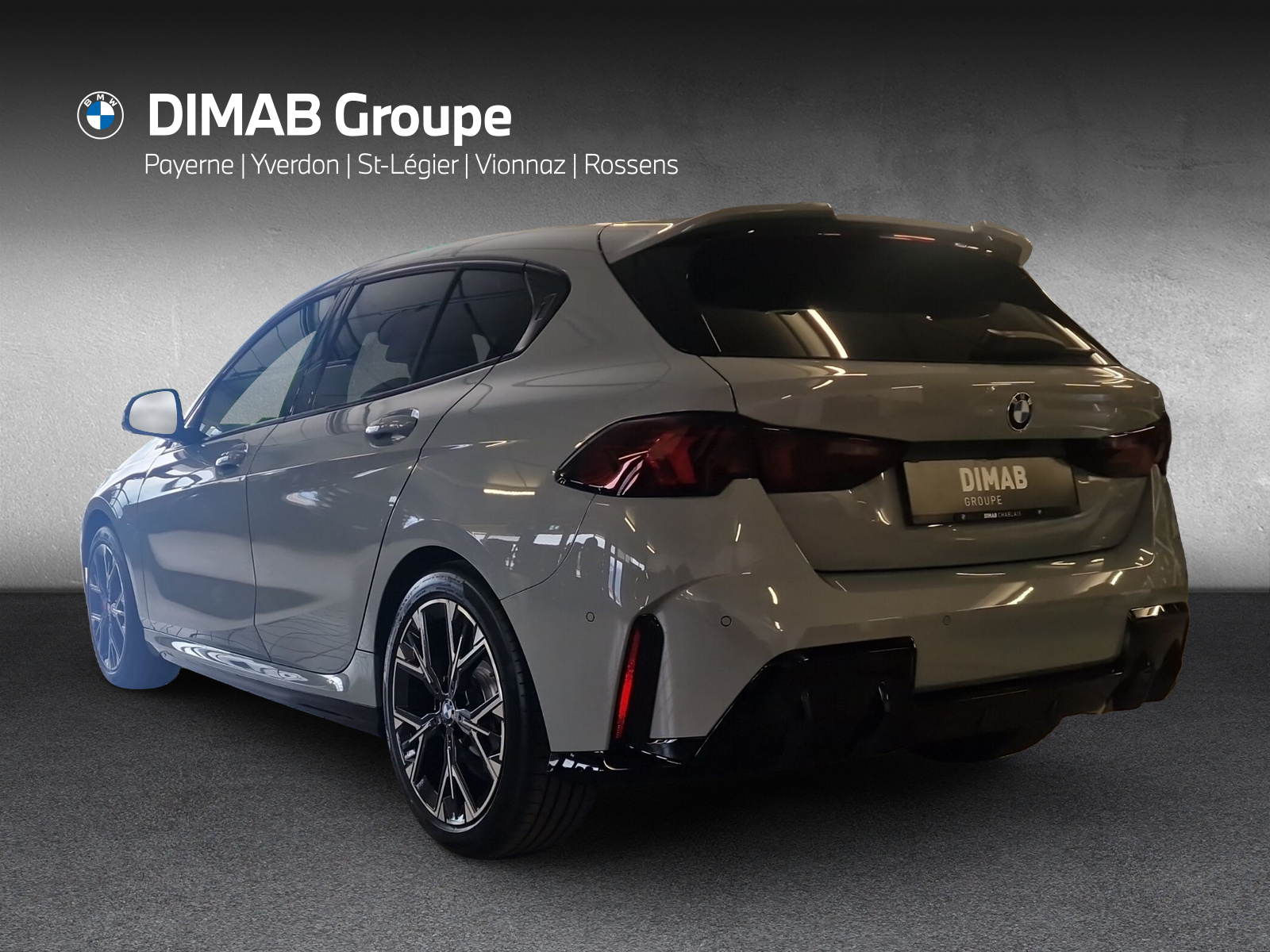 BMW 123 xDrive M Sport Pro Steptronic-image-2