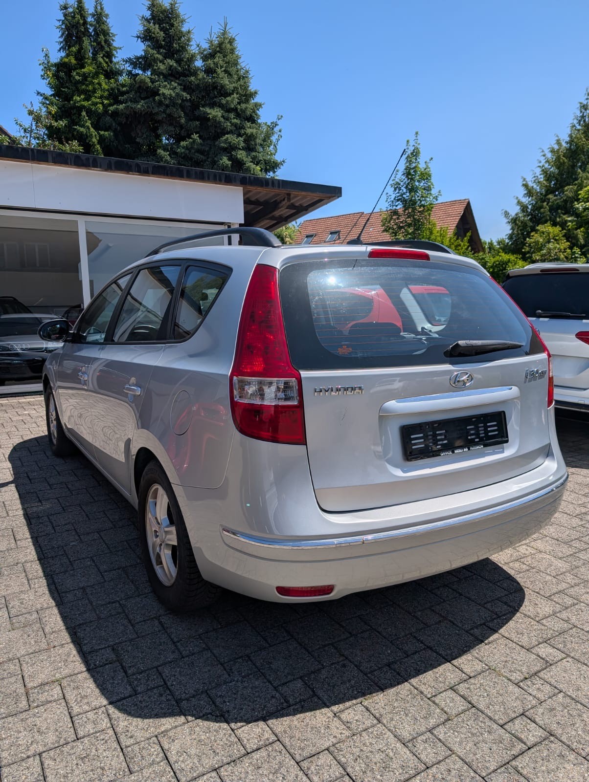 HYUNDAI i30 Wagon 1.6 Style Automatic-image-3