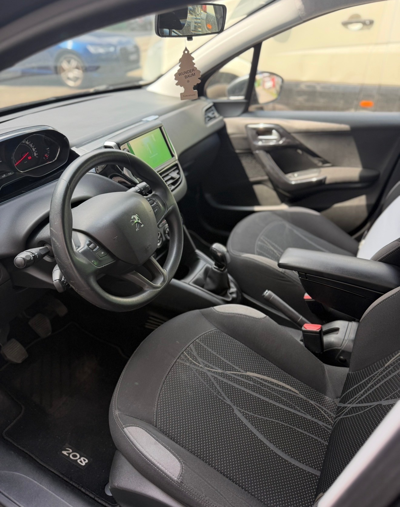 PEUGEOT 208 1.2 VTI Active - AHK-image-7