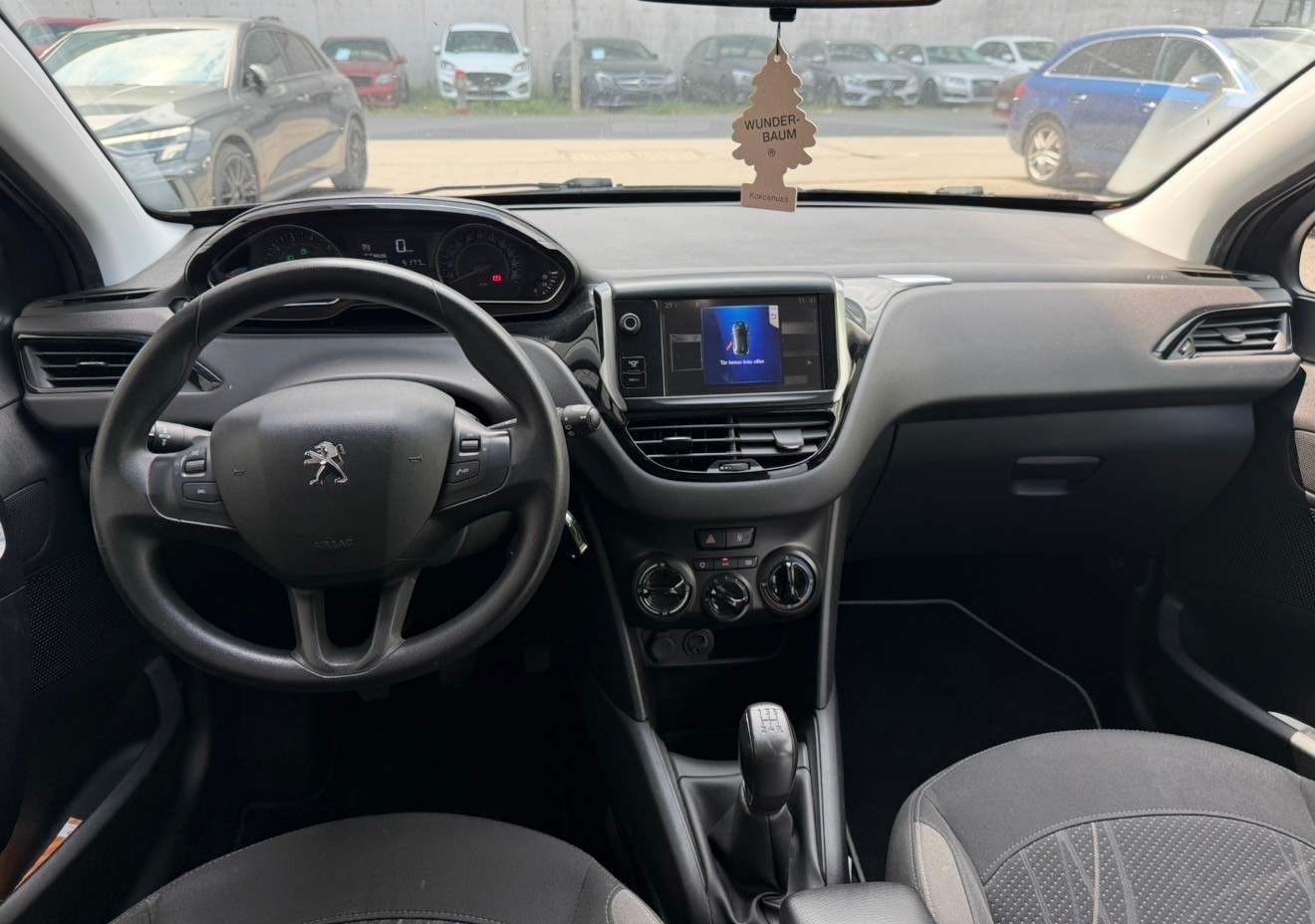 PEUGEOT 208 1.2 VTI Active - AHK-image-6