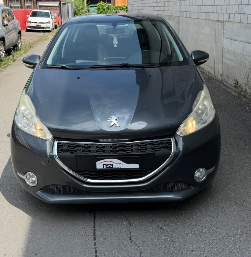 PEUGEOT 208 1.2 VTI Active - AHK-image-0