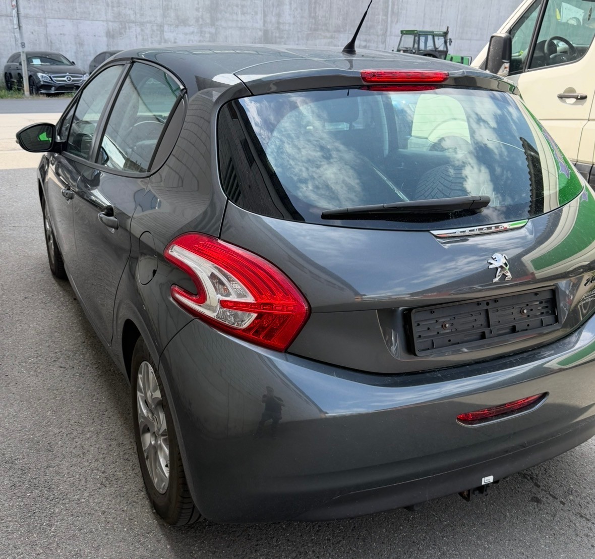 PEUGEOT 208 1.2 VTI Active - AHK-image-4
