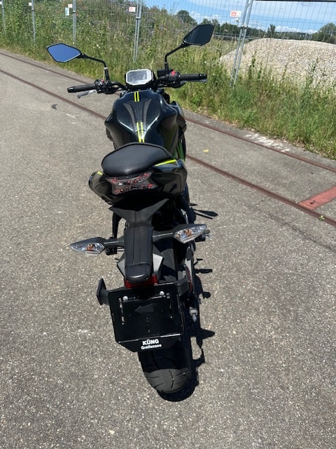 KAWASAKI Z 650 (35kW)-showroom-element-3