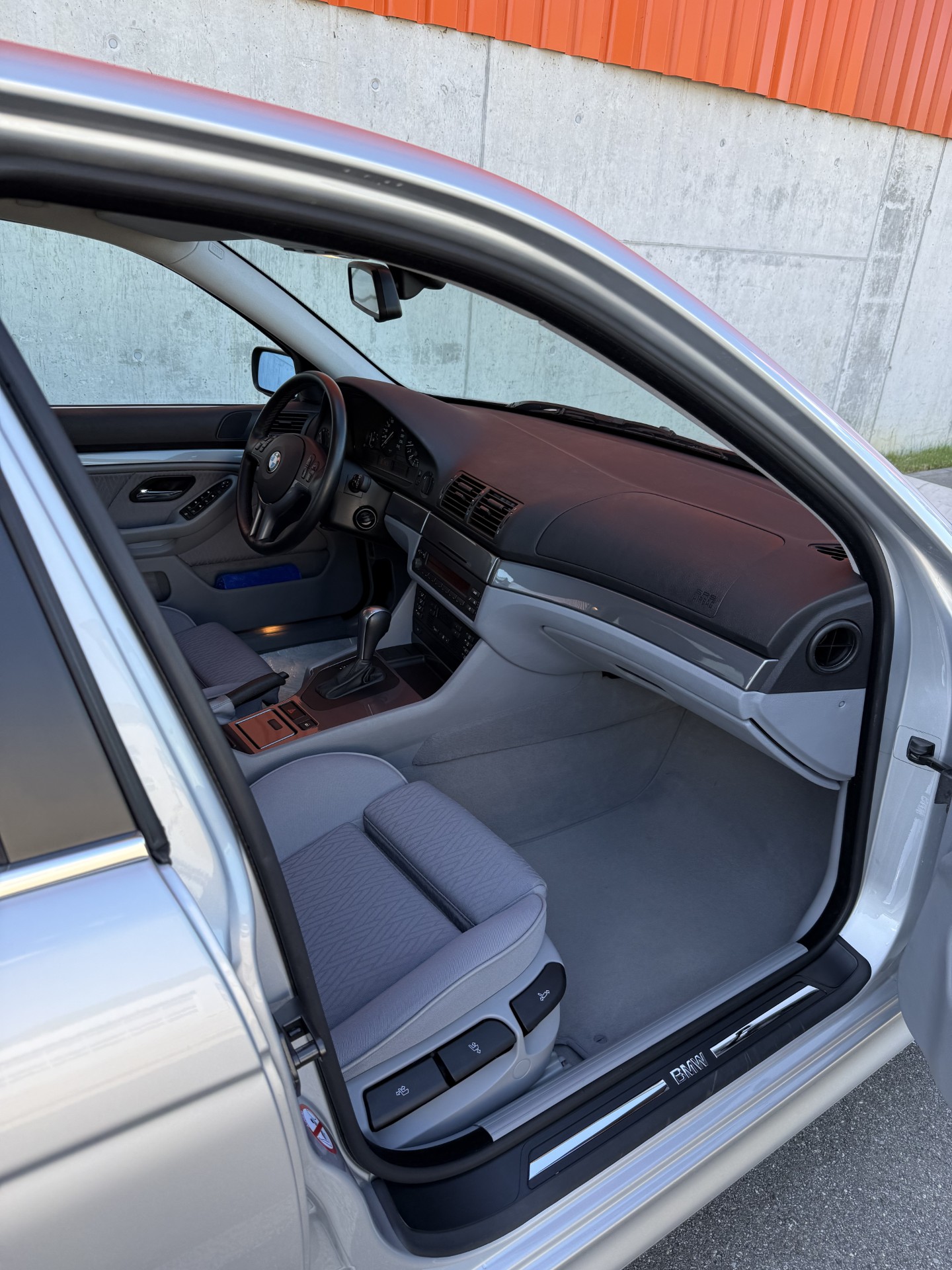 BMW 520i E39 Facelift *SAMMLERZUSTAND*-image-4
