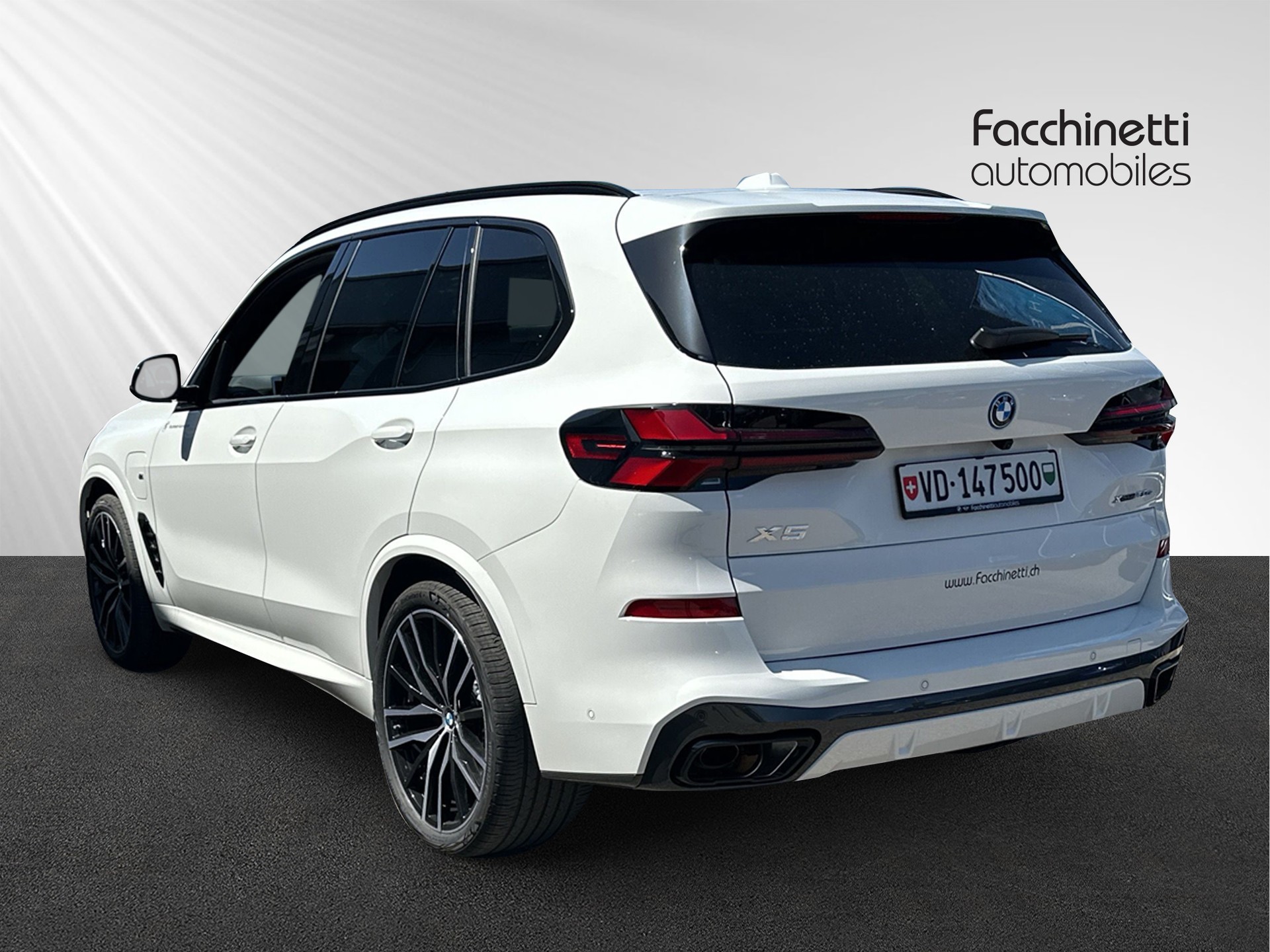 BMW X5 xDrive 50e M Sport Pro Steptronic-image-2
