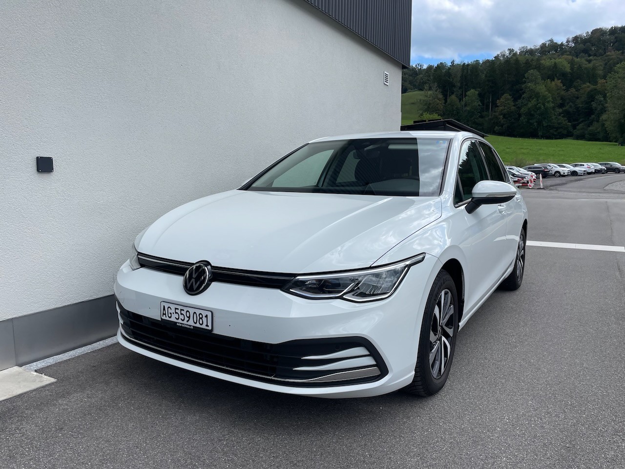 VW Golf 8 2.0 TDI Active DSG — slika 1