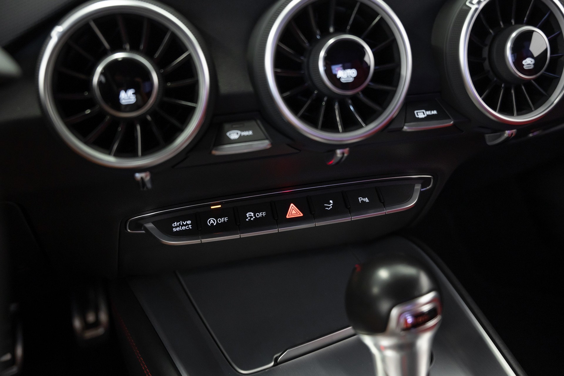 AUDI TTS Coupé 2.0 TFSI quattro S-tronic-image-20